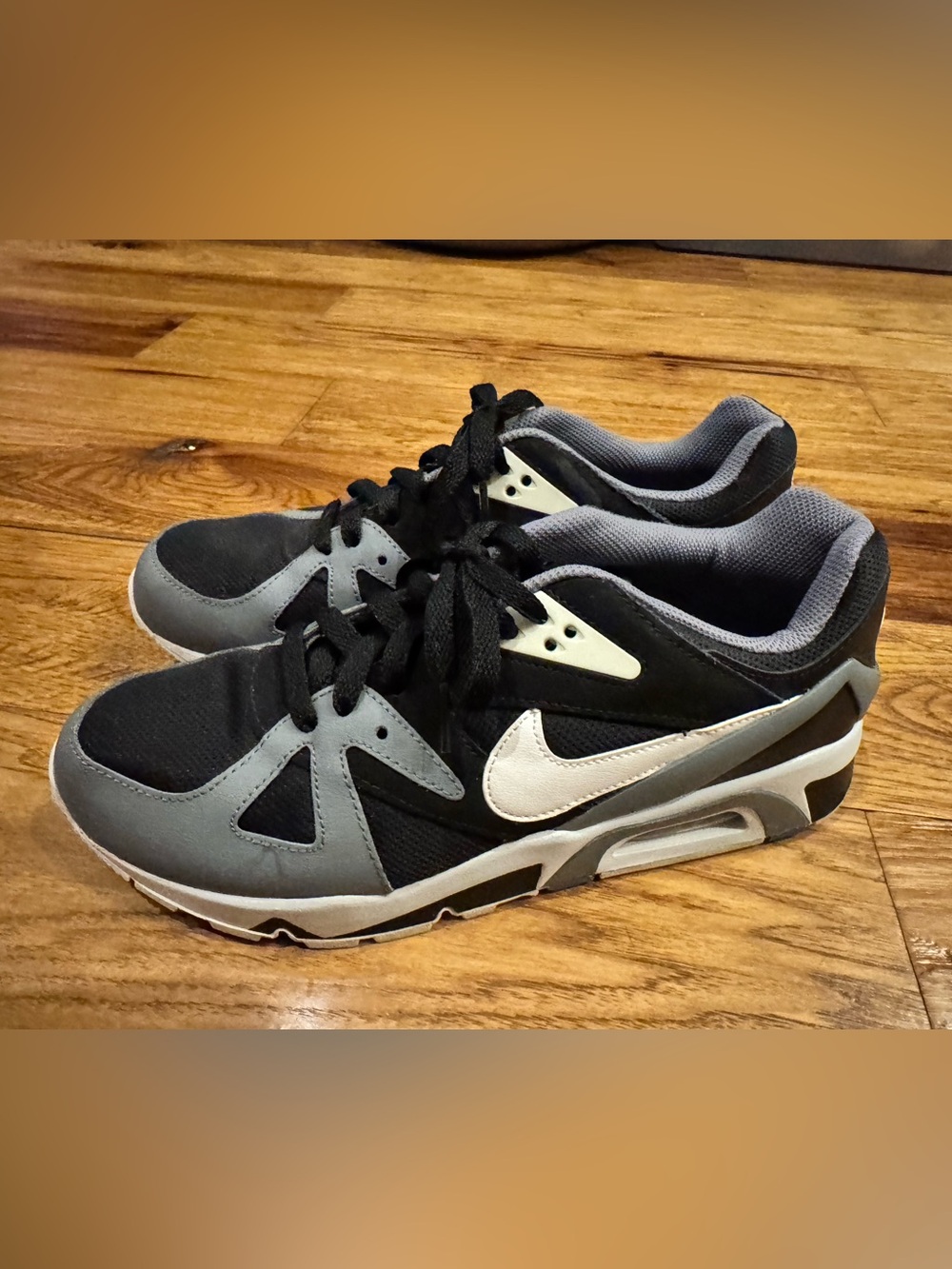 Nike Men’s Air Structure Black, Gray & White Athletic Sneakers
